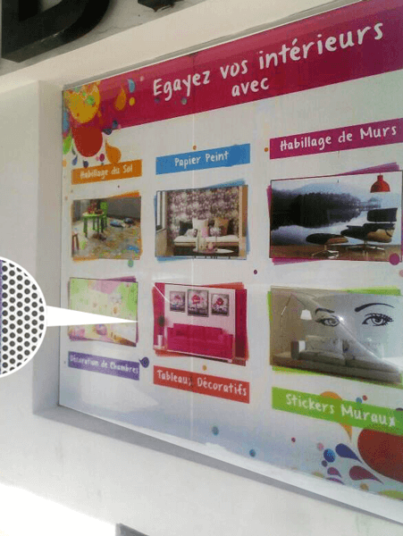 habillage-vitrine-impression-numerique-HD-one-way-vision-typo-edit-maroc-rabat-marrakech-600x600